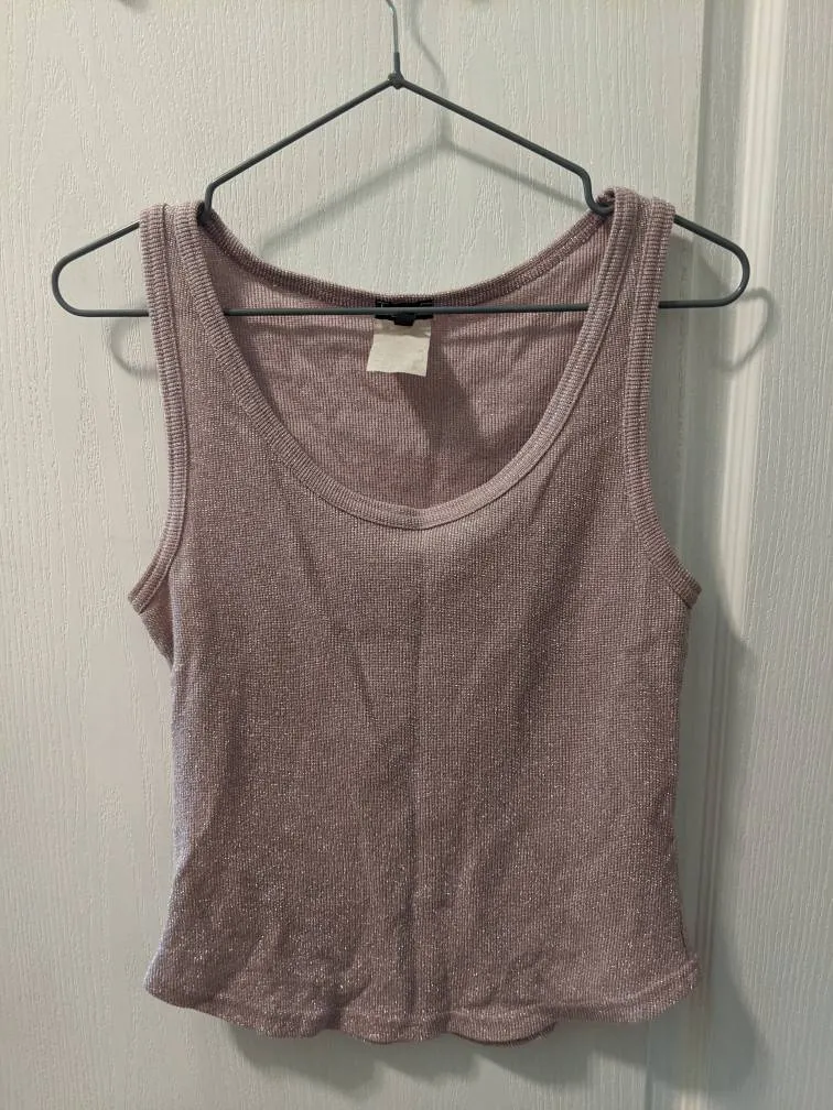 Lilac sparkly tank top Medium photo 1