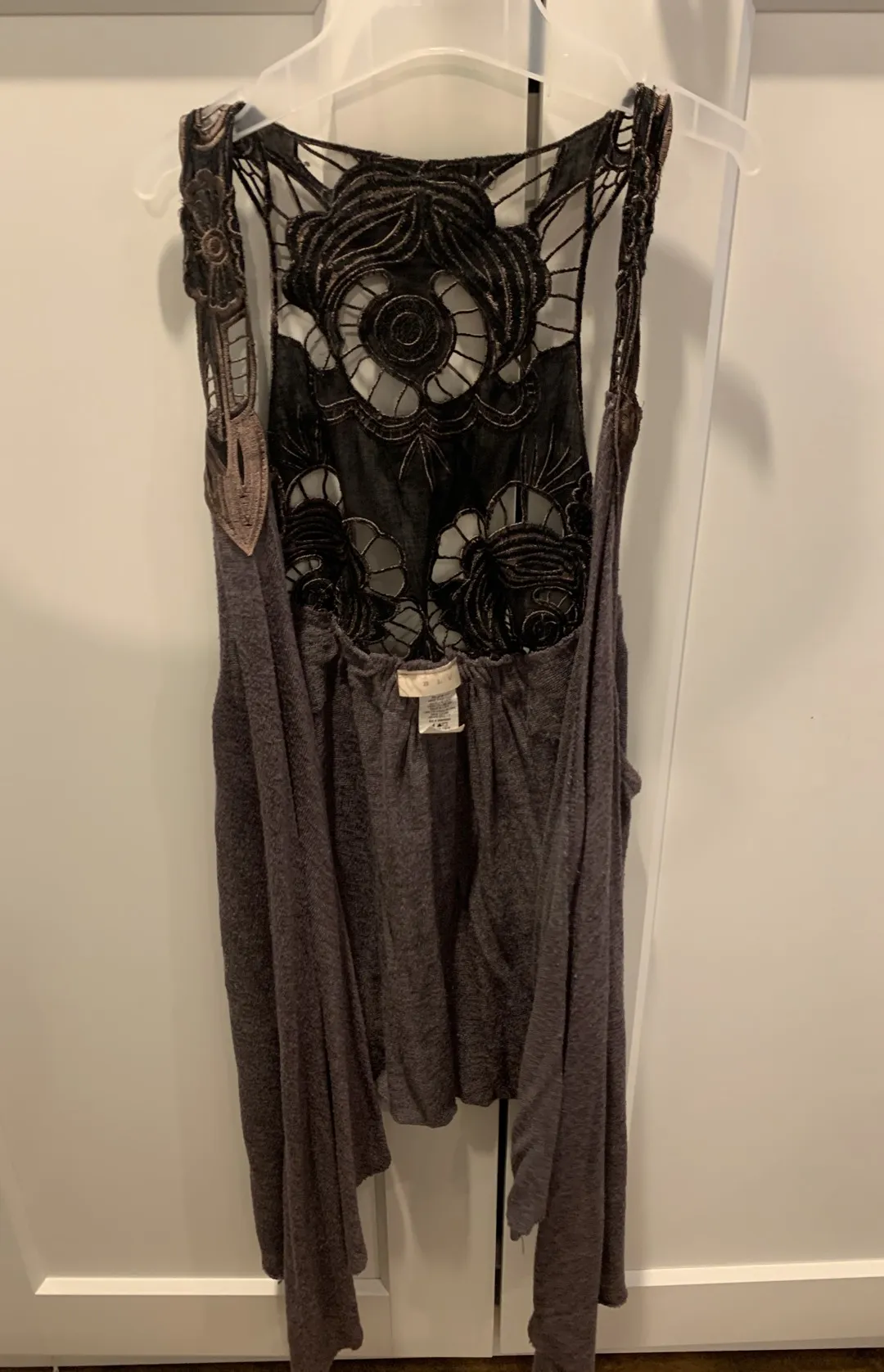 Sleeveless Vest photo 1