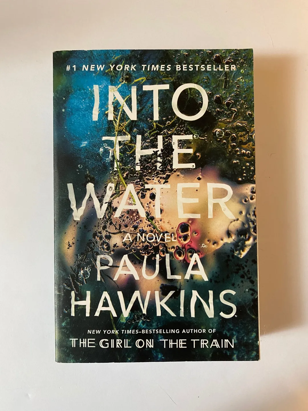 🌷Into The Water By Paula Hawkins photo 1