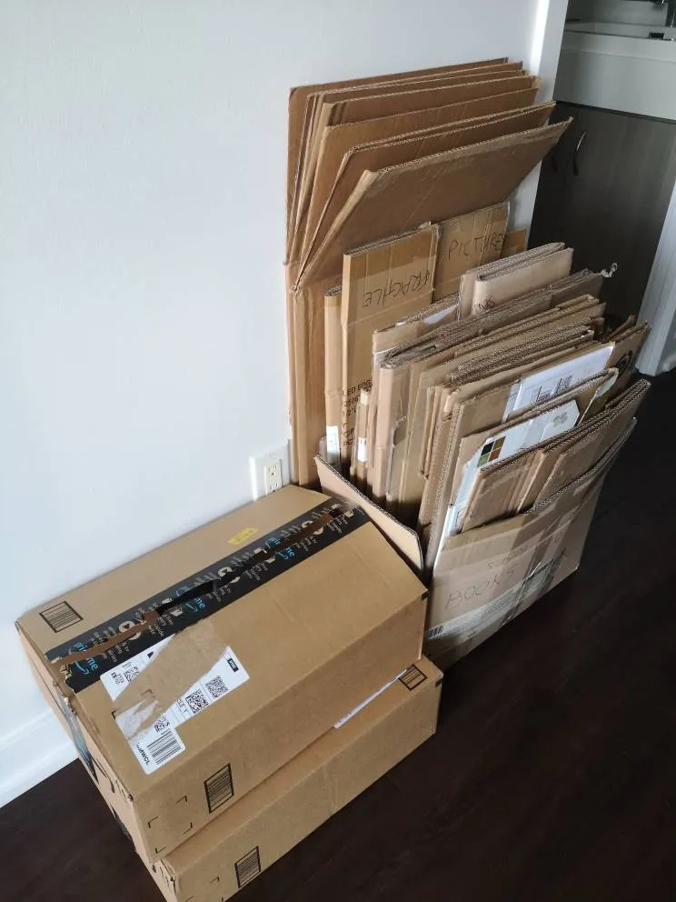 🆓 Moving Boxes photo 1