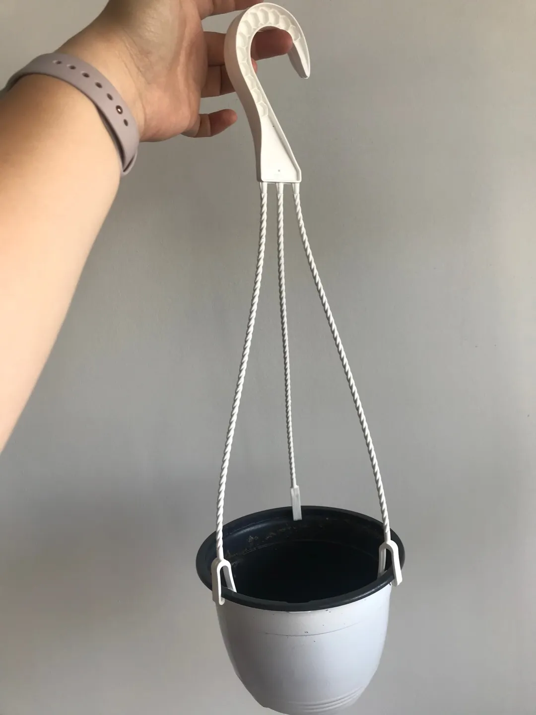 Hanging Planter Baskets (plastic) - 5.5” + 4.5” photo 1