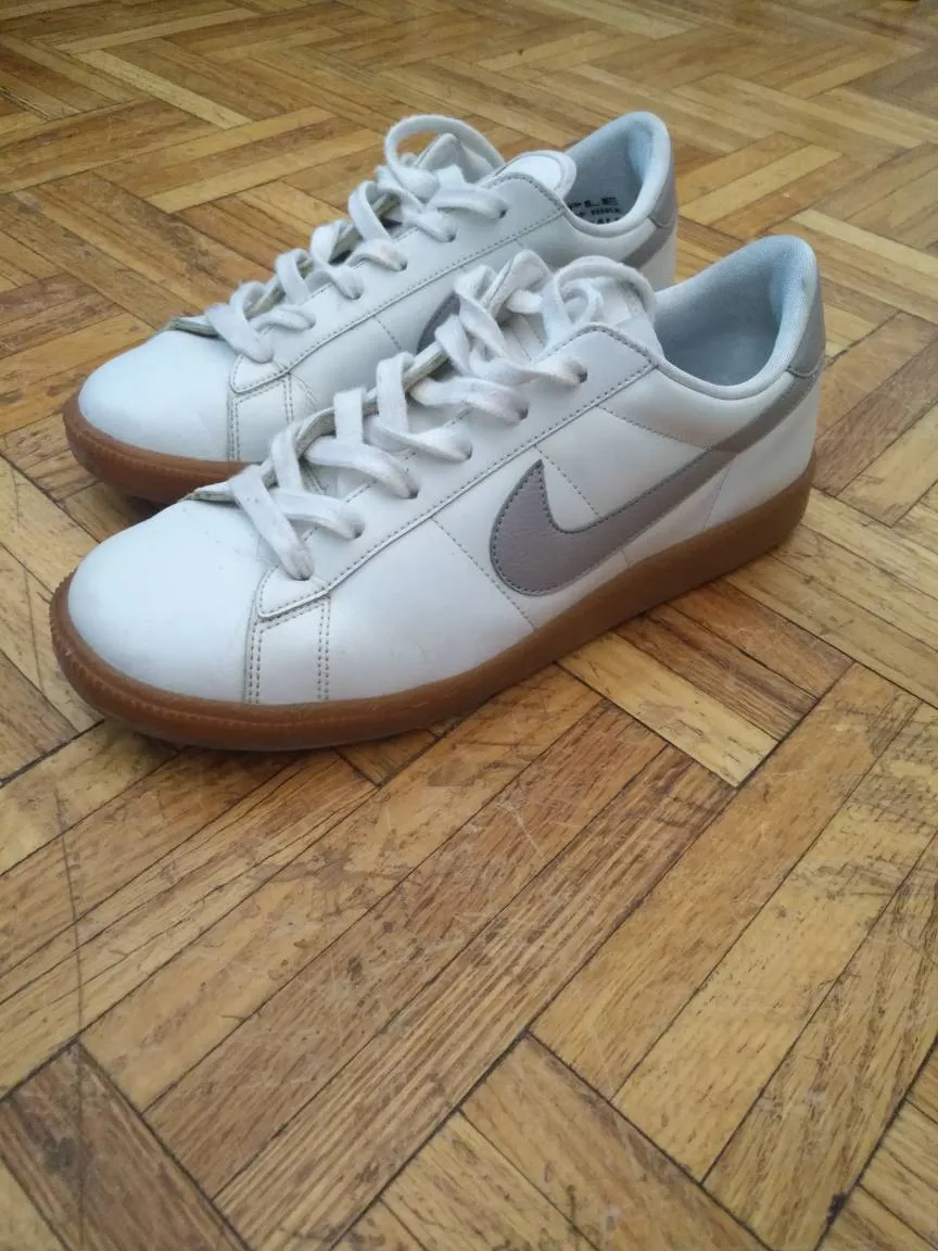 Nike Shoes photo 1