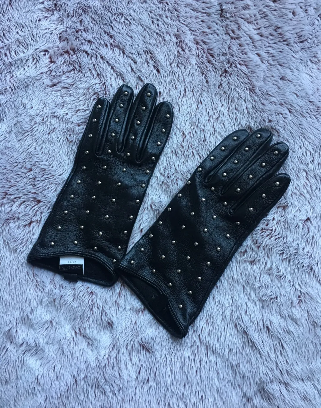 Studded Leather gloves photo 1