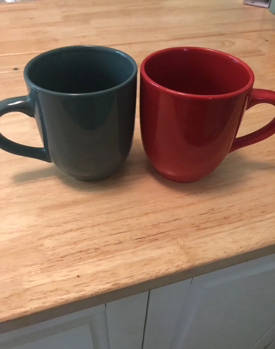 2 Mugs photo 1