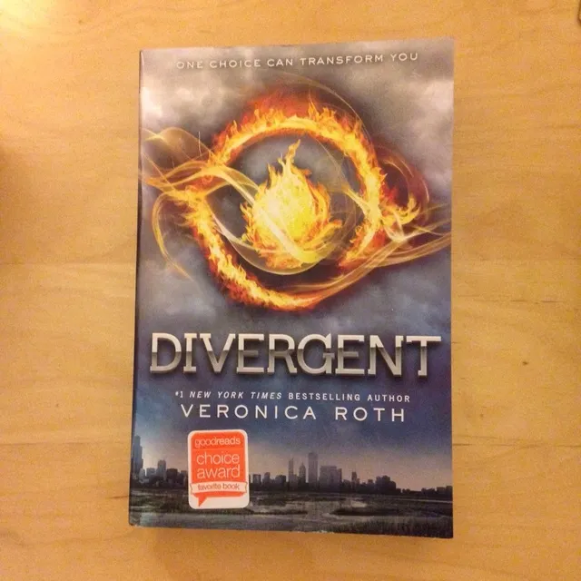 Divergent photo 1
