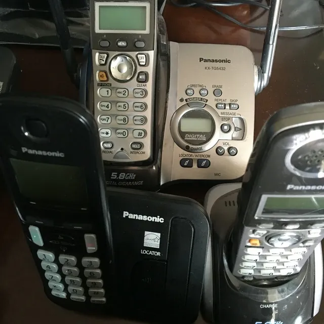 Phonezzzz photo 1
