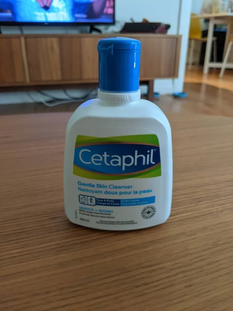 Unused Cleanser photo 1