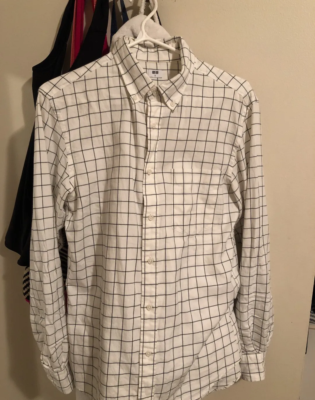 Uniqlo Shirt (size S) photo 1
