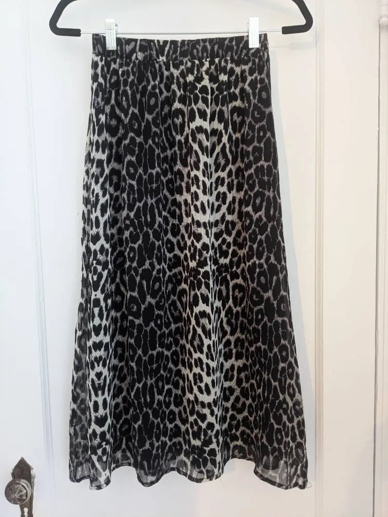 Leopard Midi Skirt photo 1