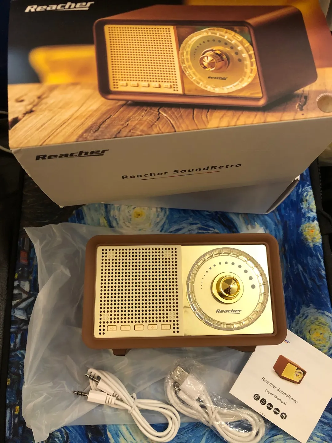 (swipe!) Retro Portable Speaker photo 1