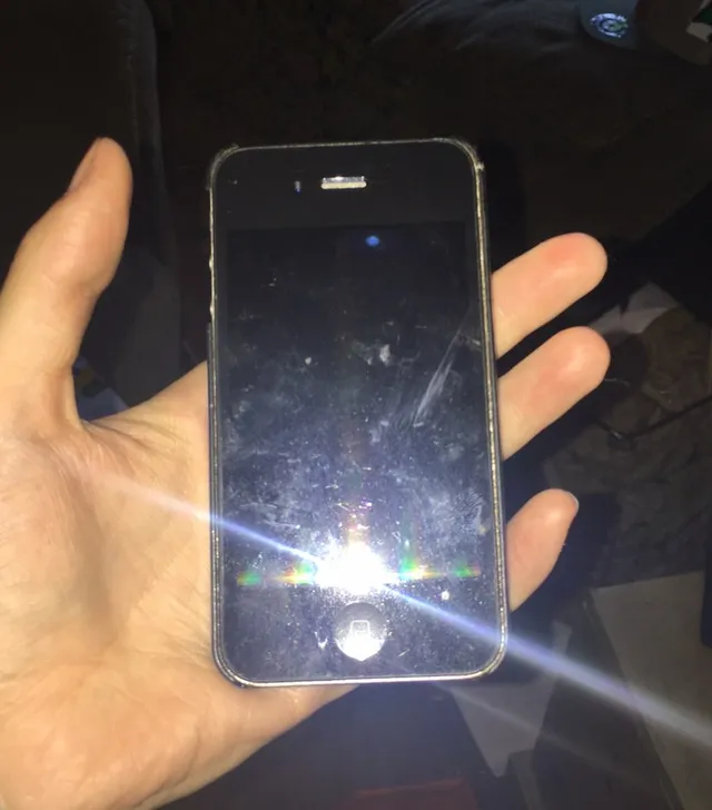 64gb iPhone 4s photo 1