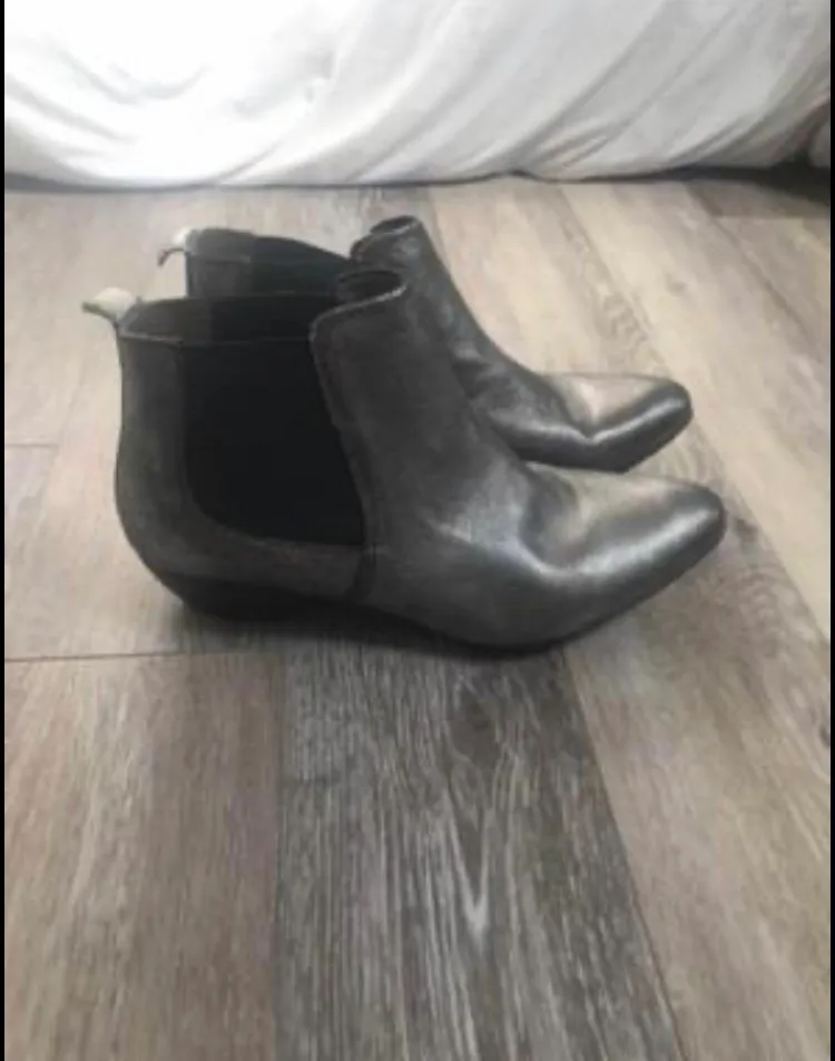 Fly London Boots Size 40 photo 1