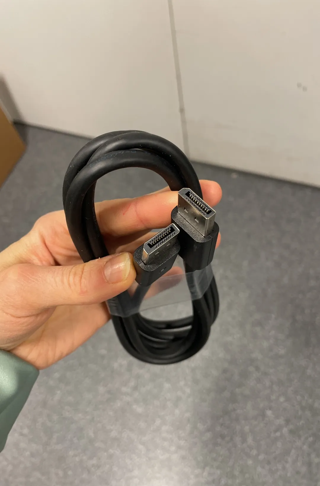 Display To Display Cable photo 1