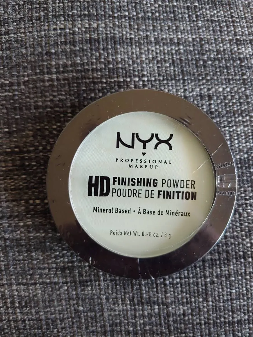 New NYX Finishing Powder photo 1