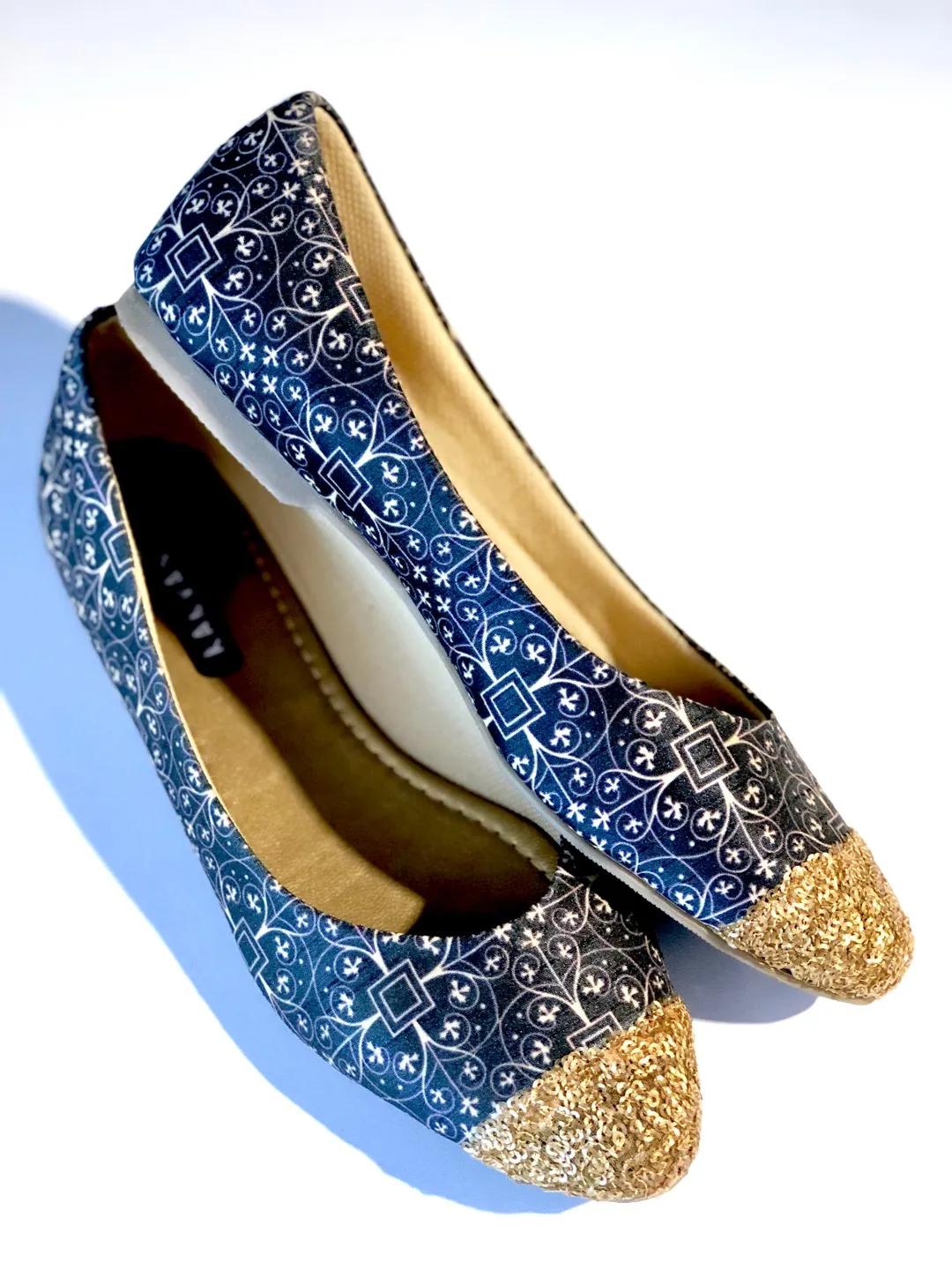 Black And Gold Women's Flats photo 1