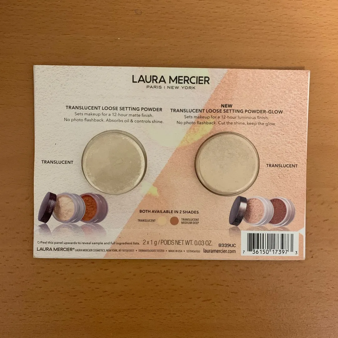 Laura Mercier powder Sample photo 1