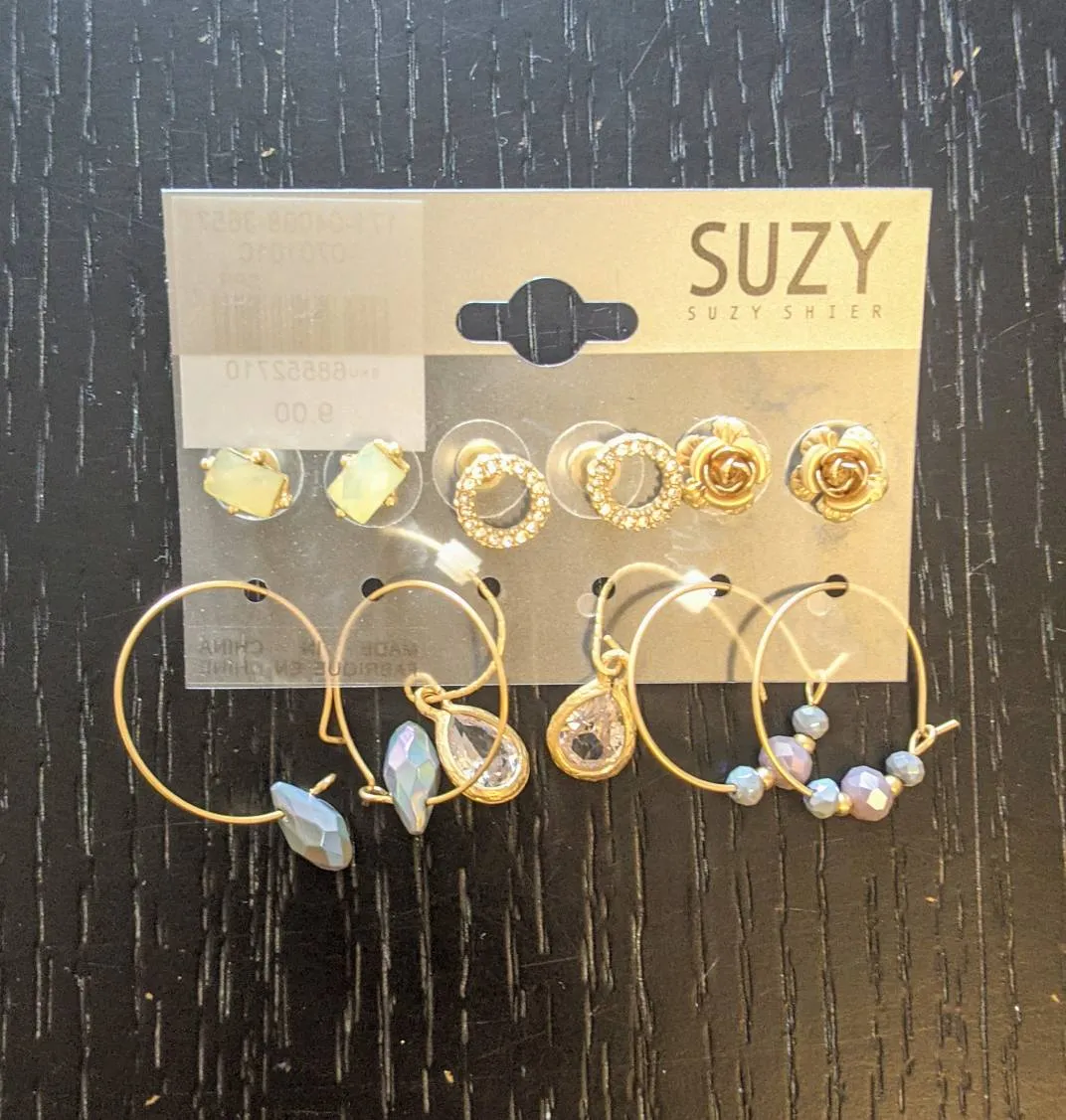 Brand New Earrings photo 1