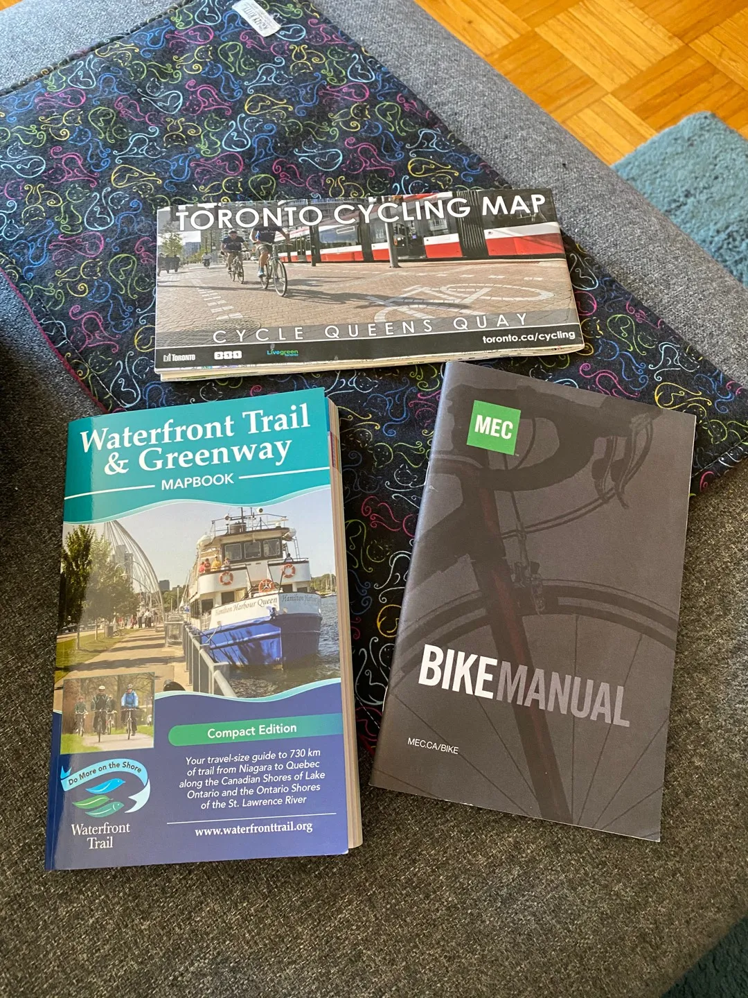 Biking In Toronto Pack Of Maps And Upkeep Manual photo 1