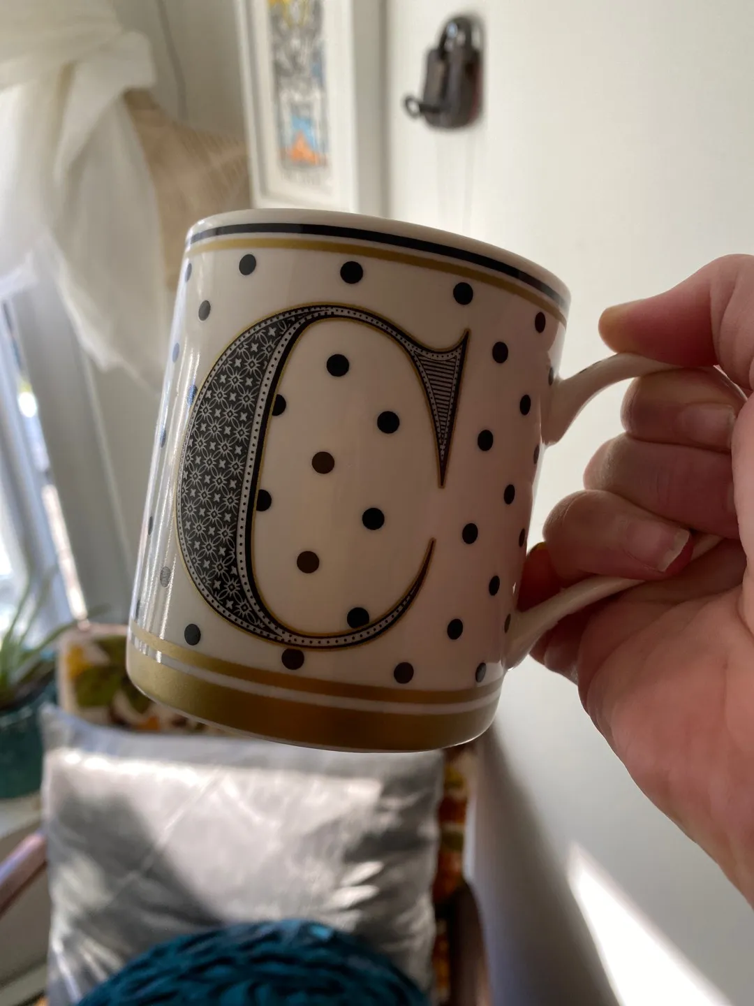 ✨”C” mug photo 1