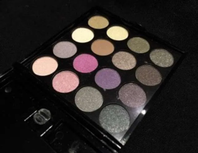 Quo Makeup Palette photo 1