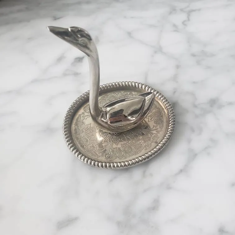 Silver Swan Ring Holder photo 1