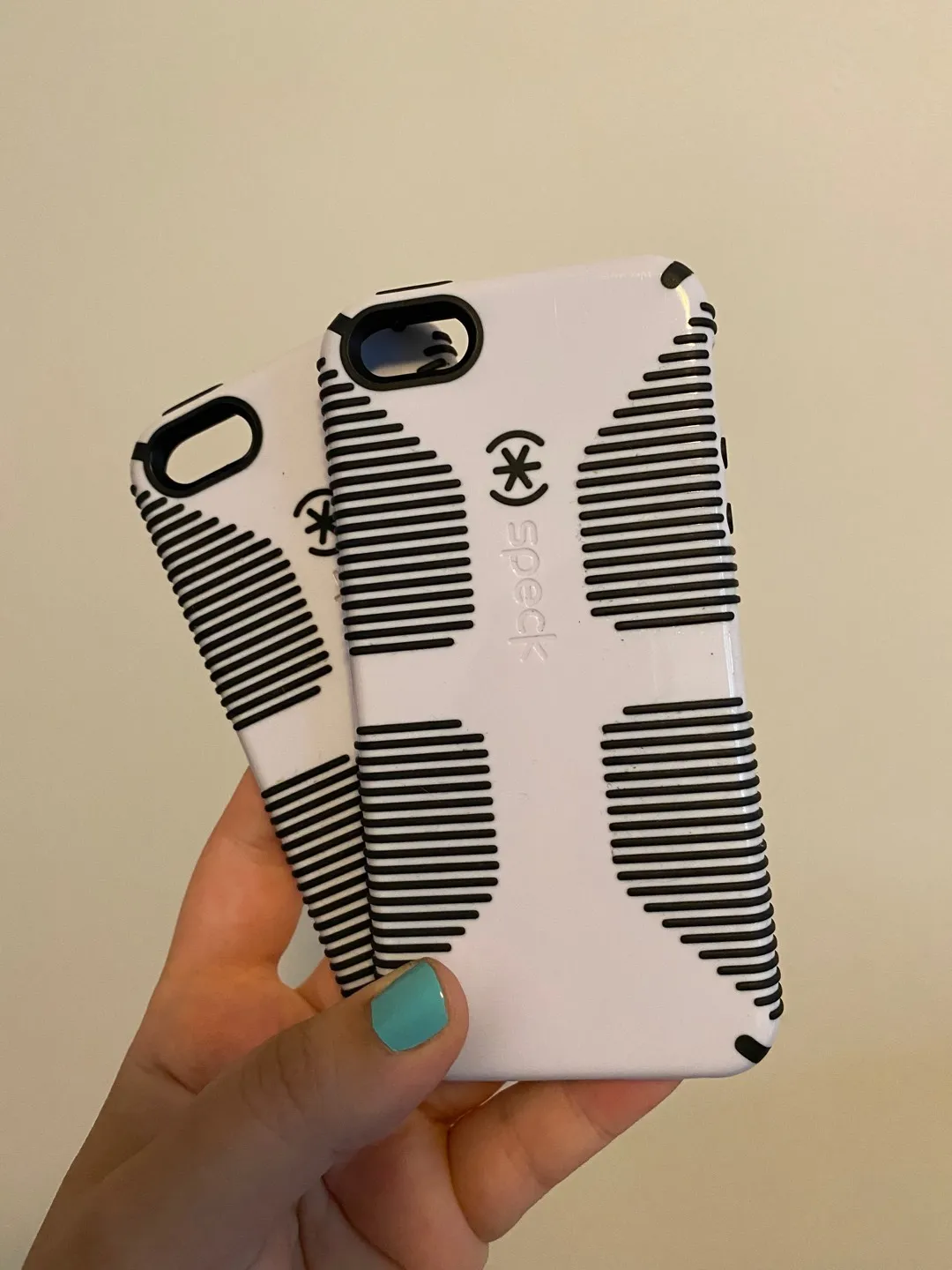 Speck iPhone SE (1st Generation) Phone Cases photo 1