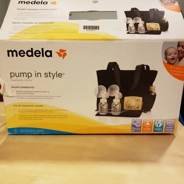 EUC Medela Pump in Style Double Breastpump photo 1