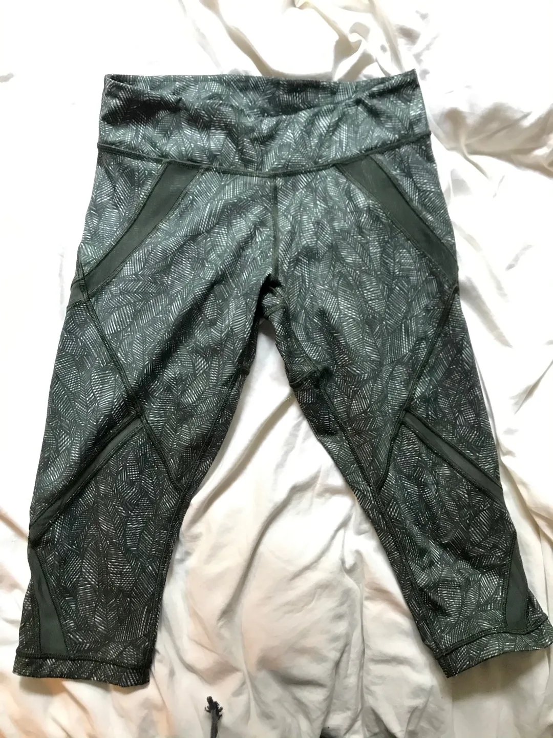 Lululemon Leggings Size 6 photo 1