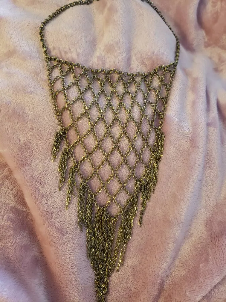 F21 Gold Chain Net Necklace photo 1