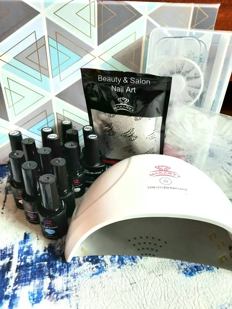 UV LED Nail Lamp photo 1