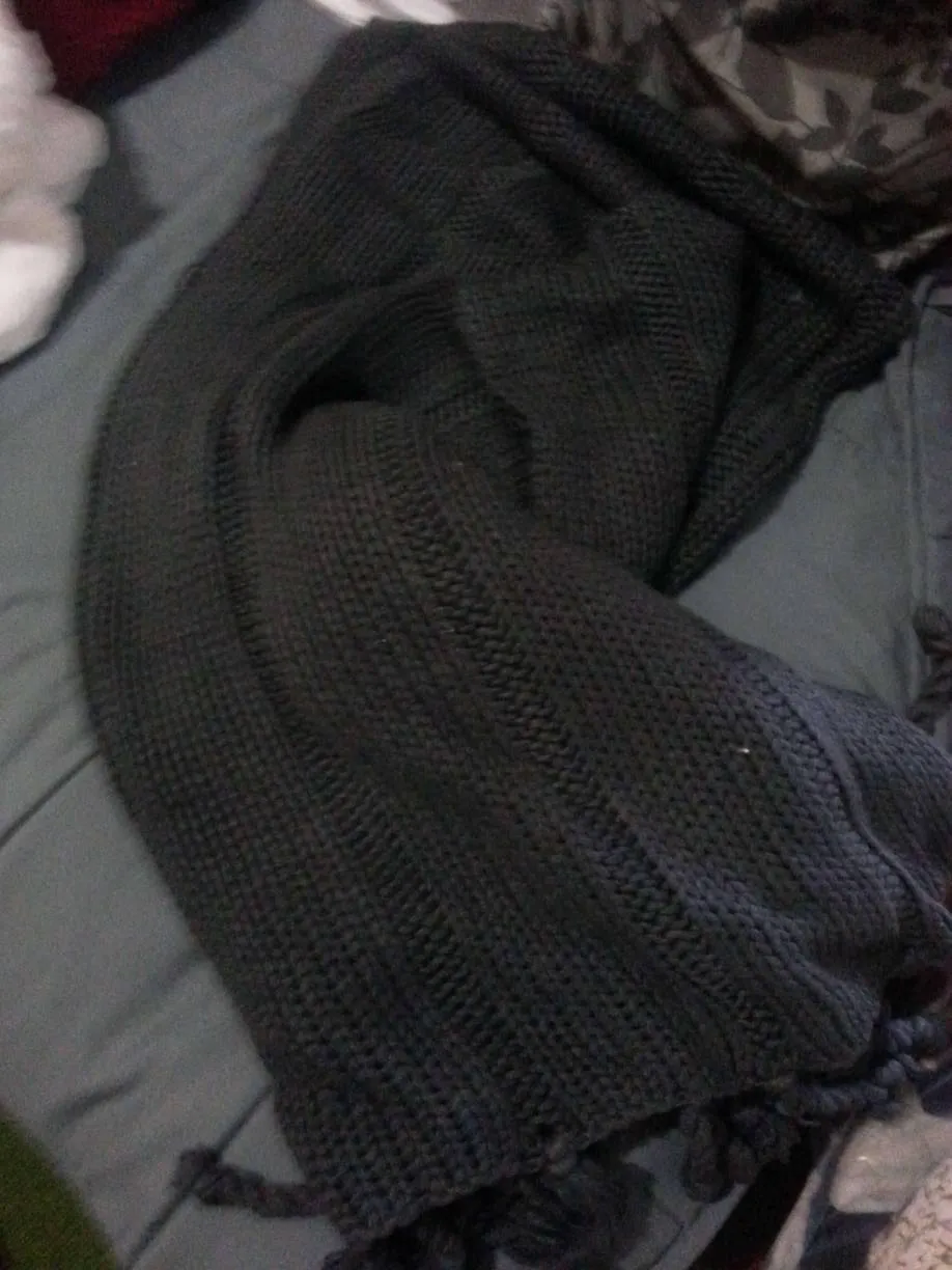 grey throw blanket photo 1