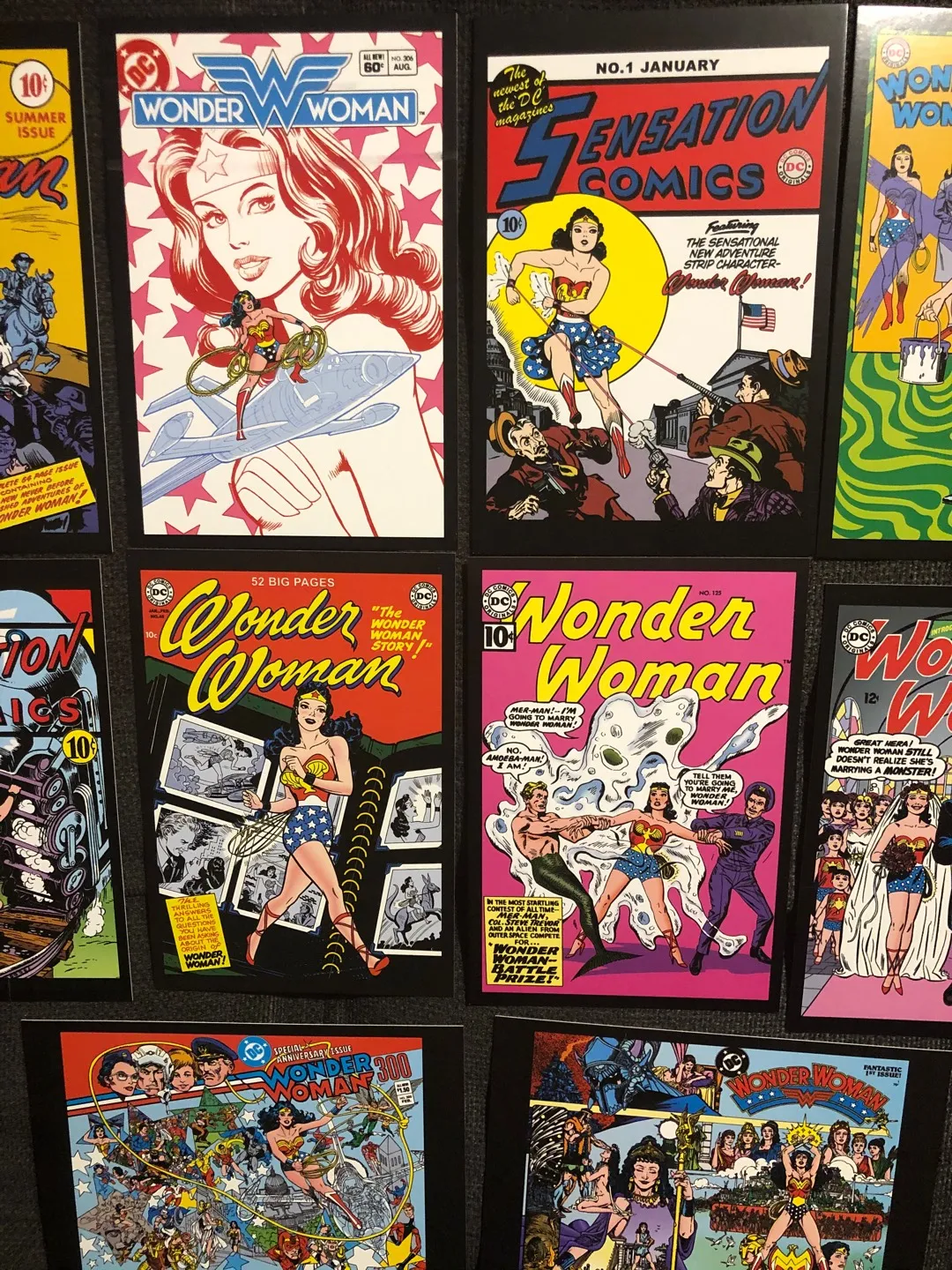 Wonder Woman Postcards photo 1