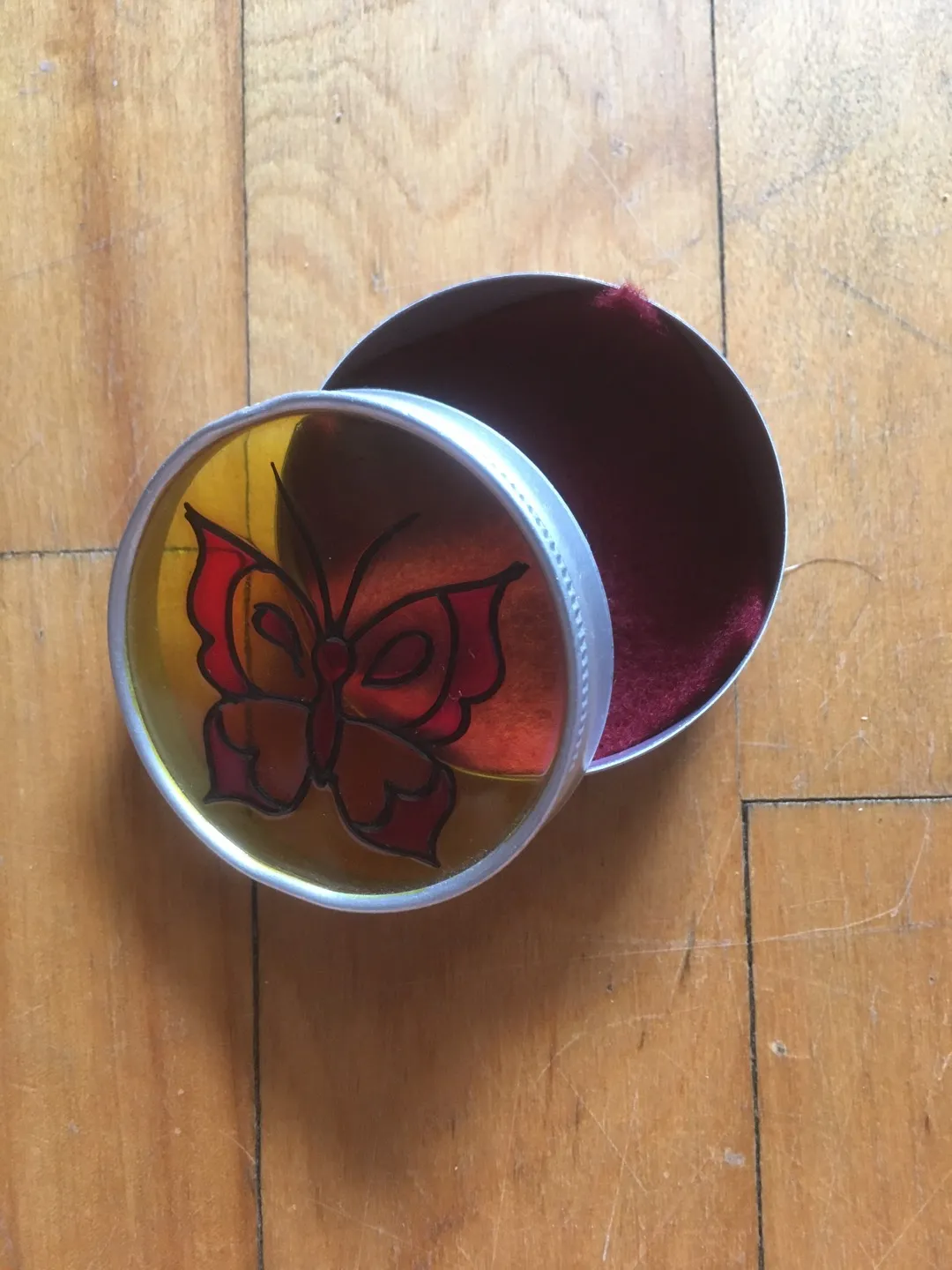 Butterfly Tin photo 1