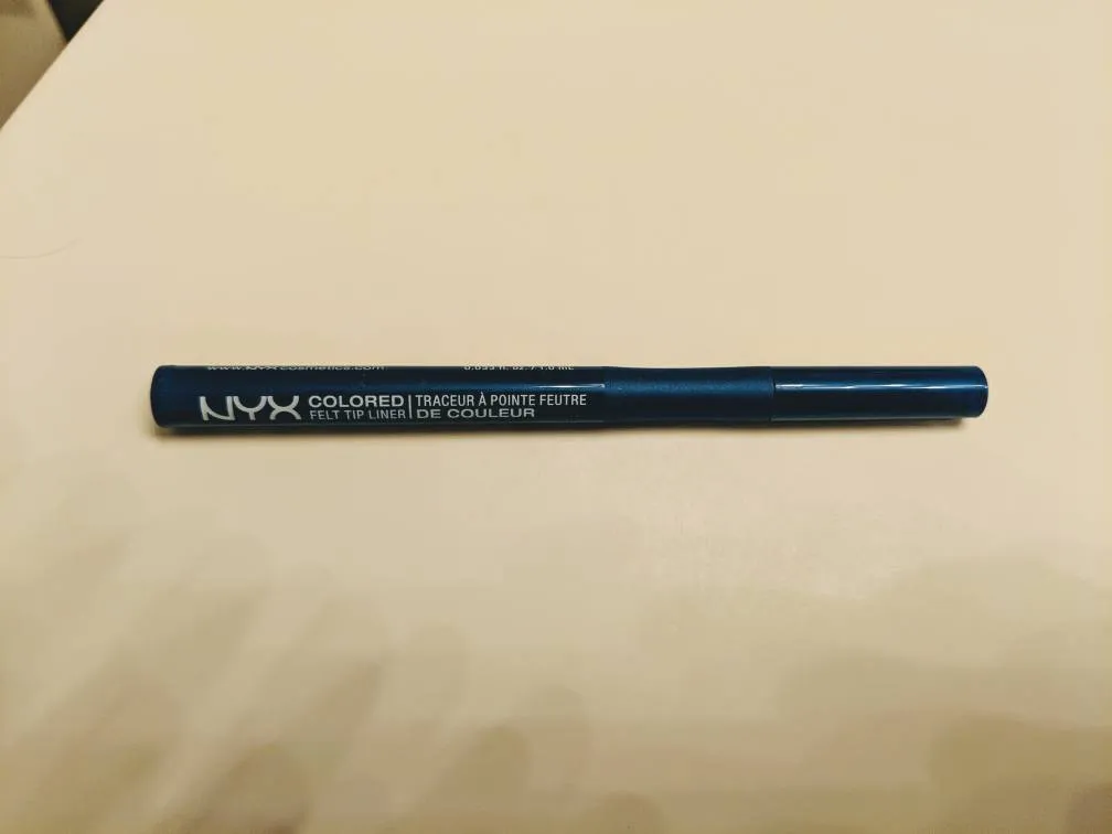 NYX Blue Liquid Eyeliner photo 1