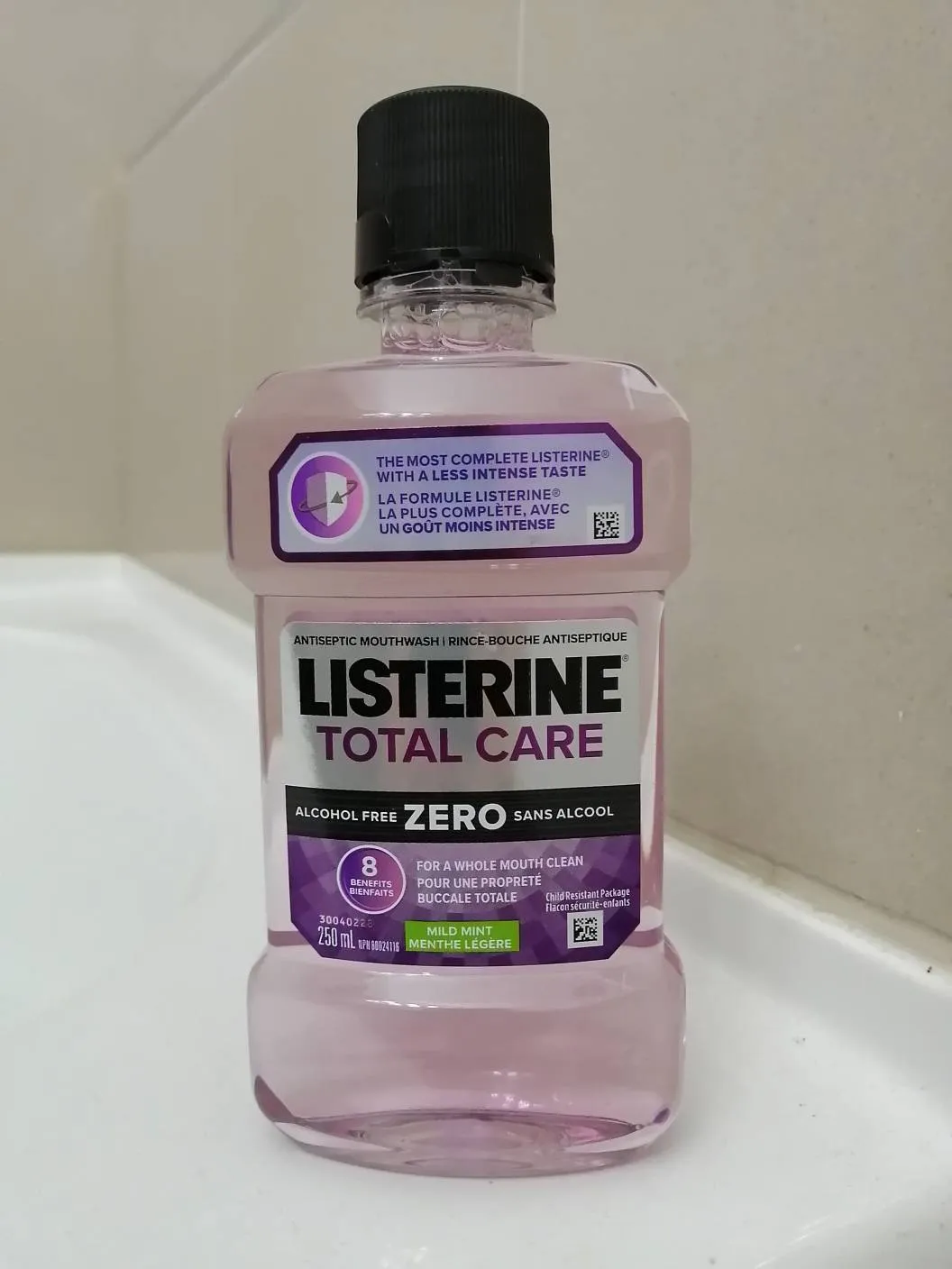 Listerine Mouthwash photo 1