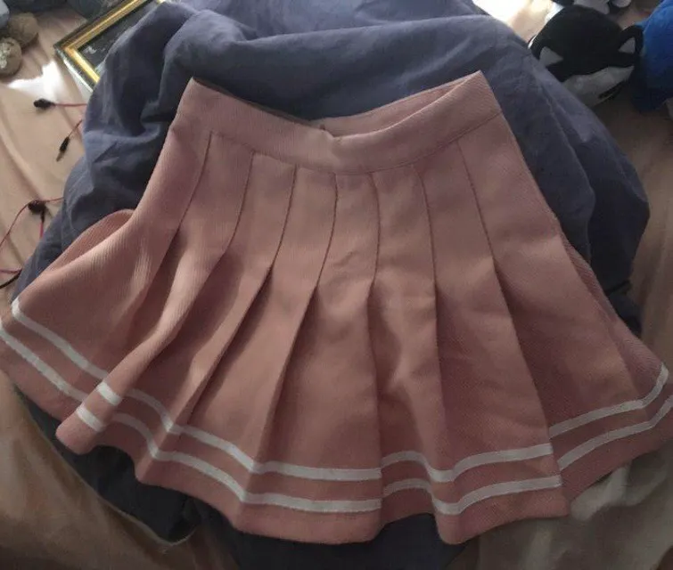 Pink skirt photo 1