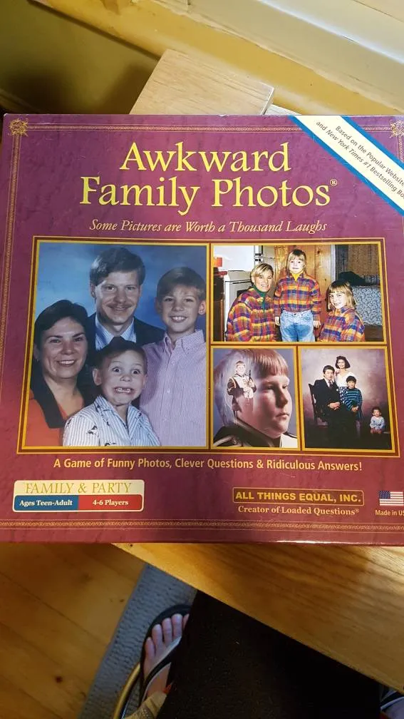 Awkward Family Photos Board Game photo 1