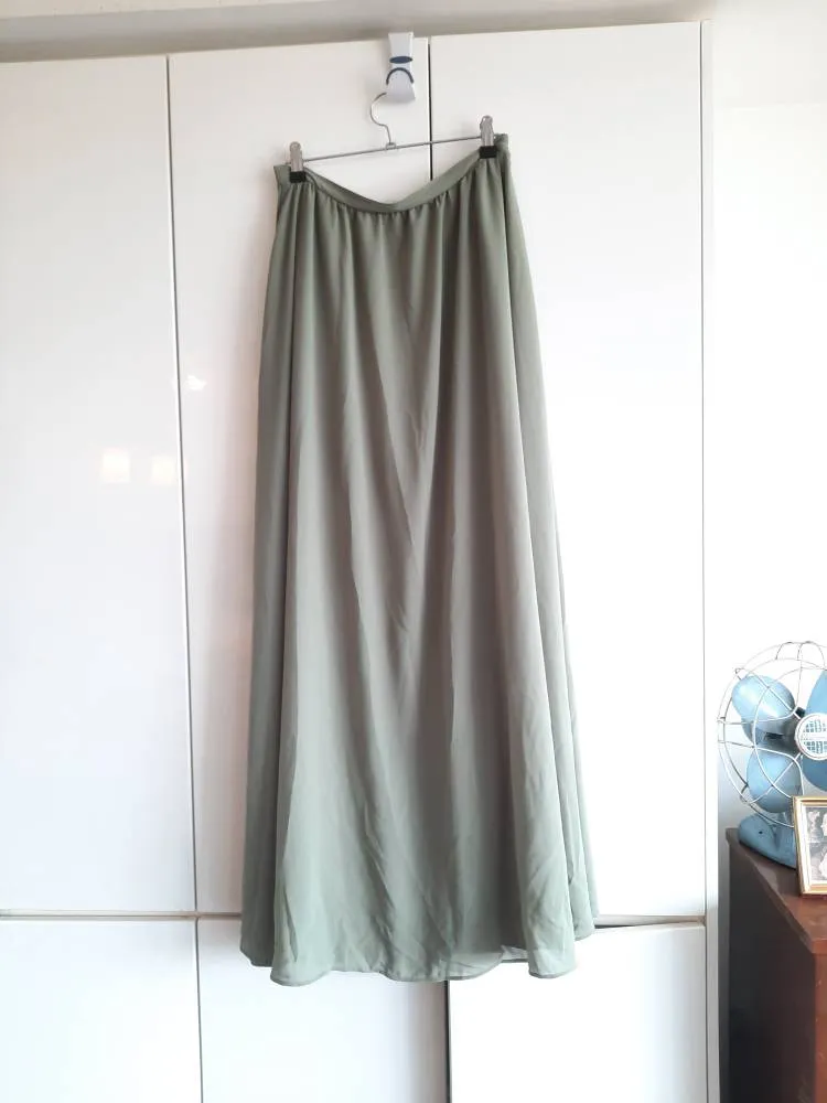 Silk Green Skirt photo 1