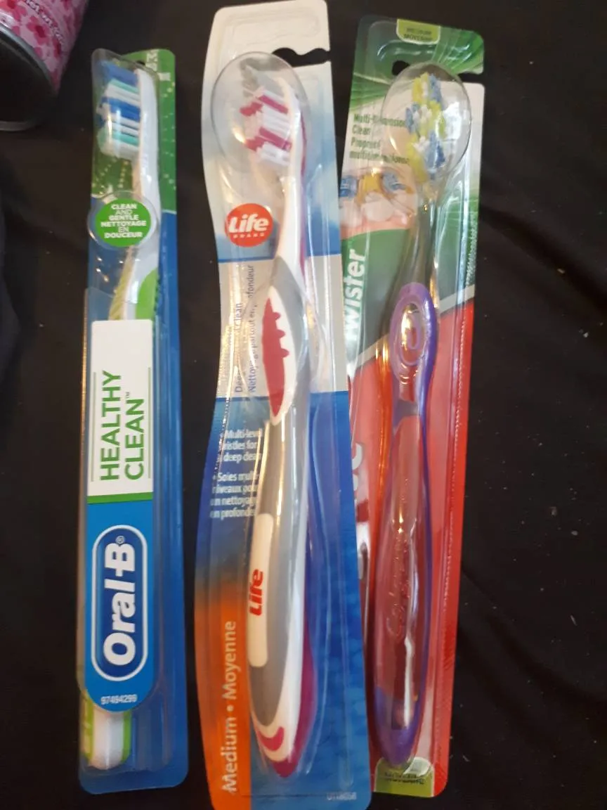 Toothbrushes photo 1