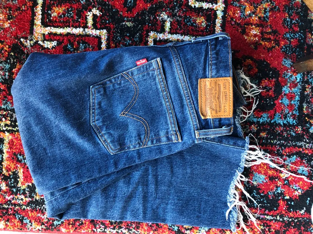 Levi’s Wedgie Straight Crop Sz 25 photo 1