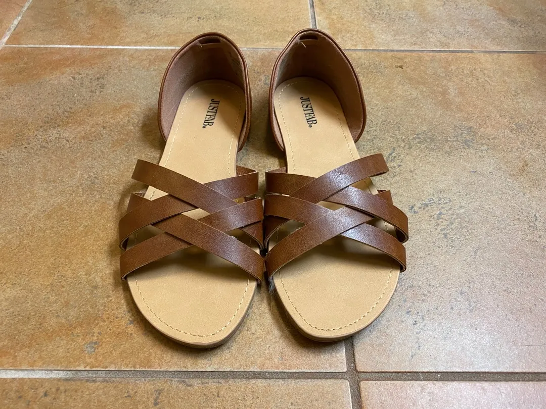 Brown Crisscross Flats photo 1