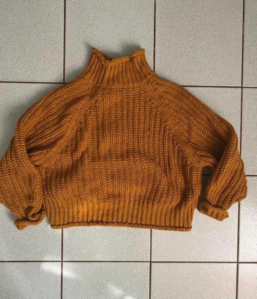 H&M mustard knit sweater photo 1