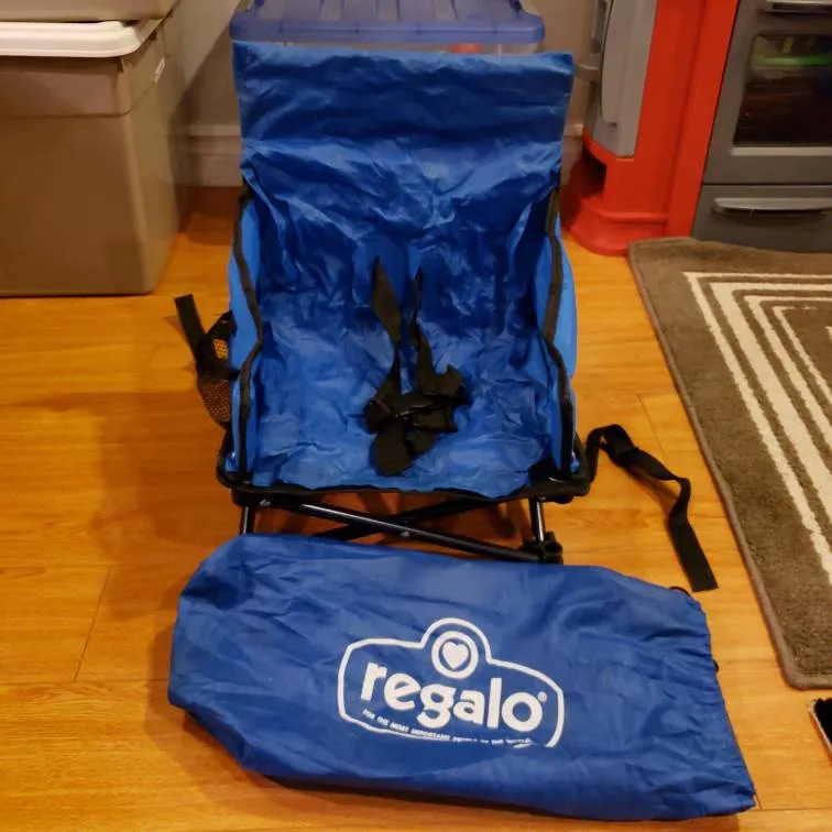 EUC Regalo Portable Chair photo 1