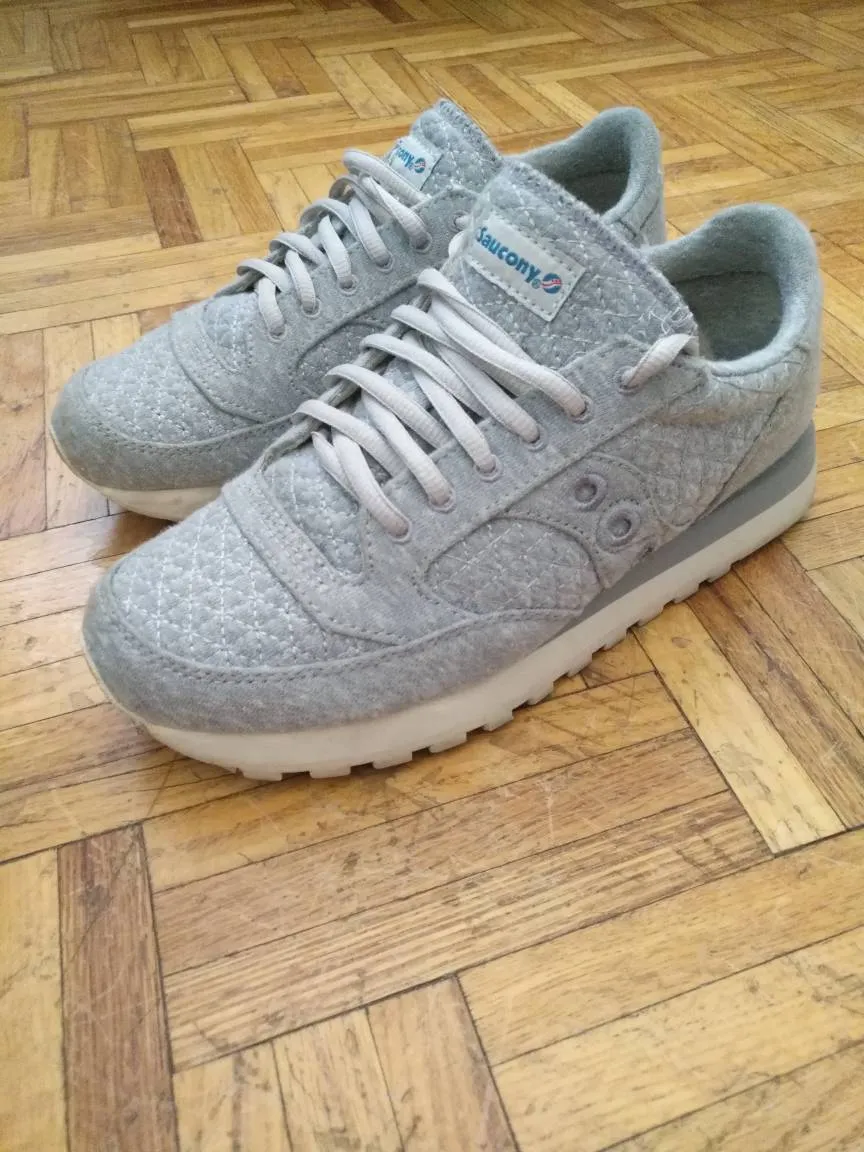 Saucony Shoes photo 1