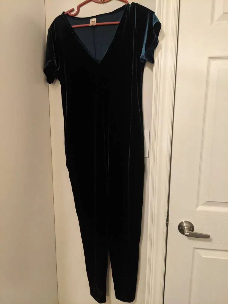 XS Smash And Tess Velvet Romper photo 1