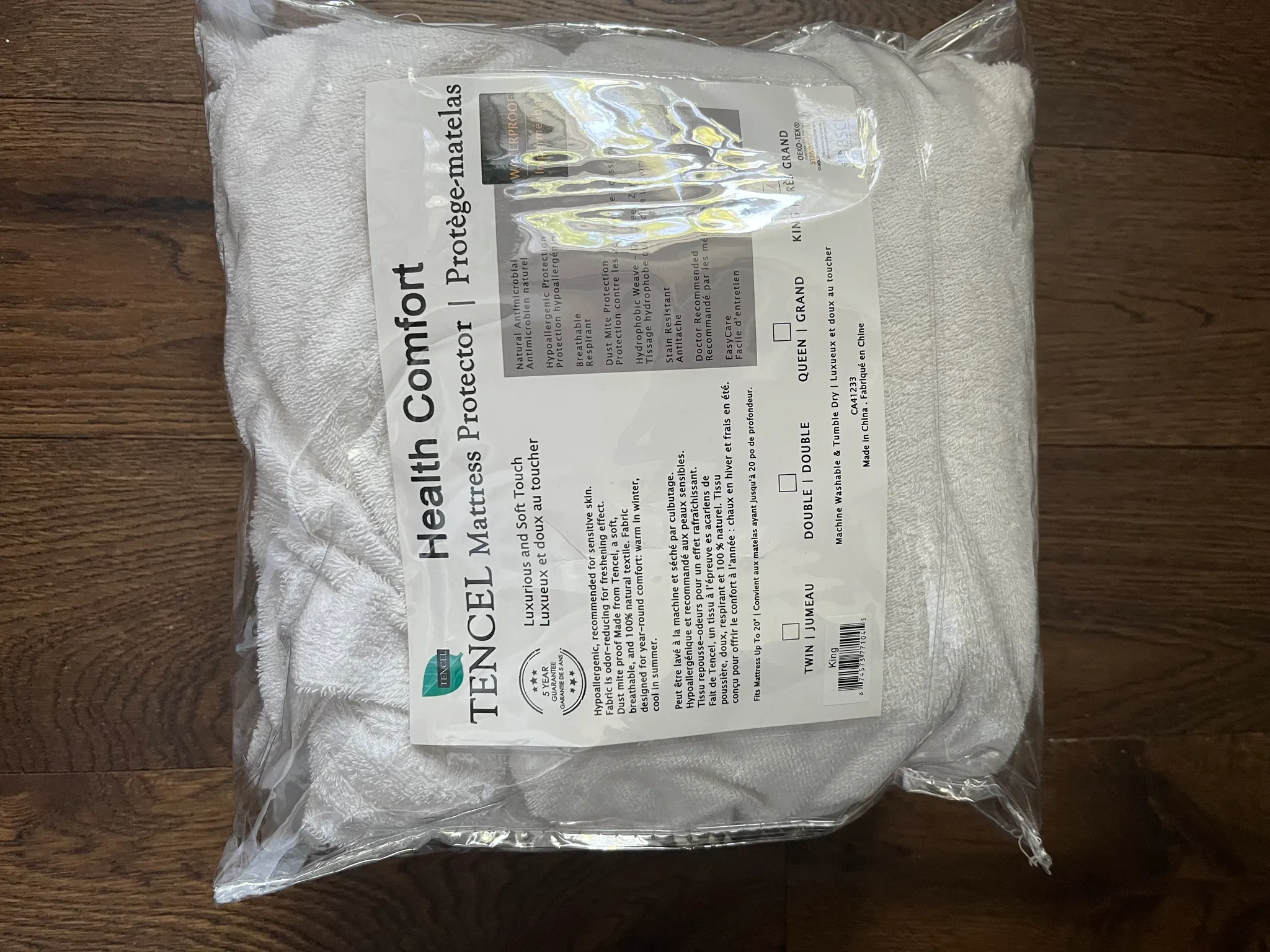 King sized mattress protector  photo 1