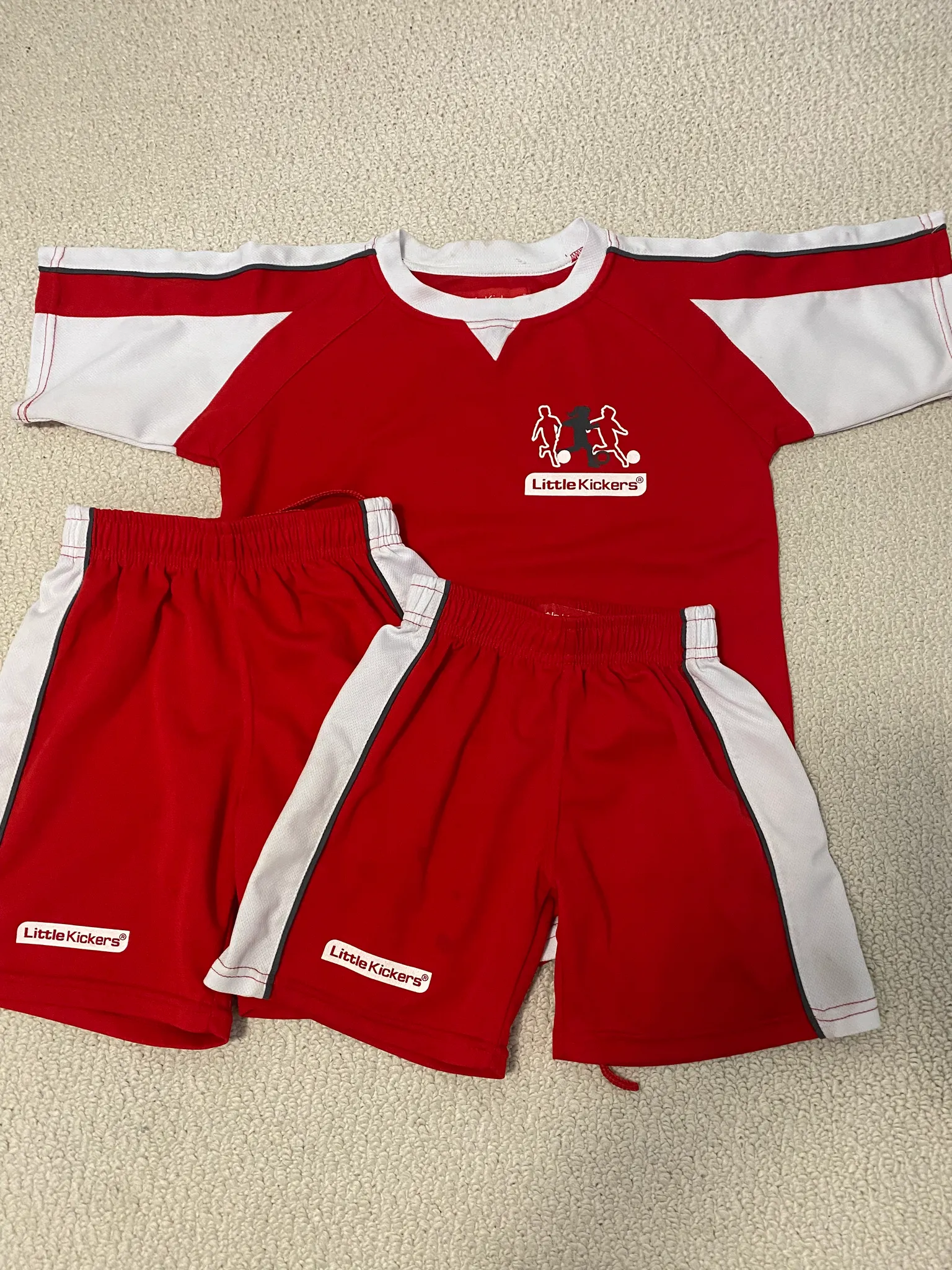 Little kicker soccer uniform photo 1