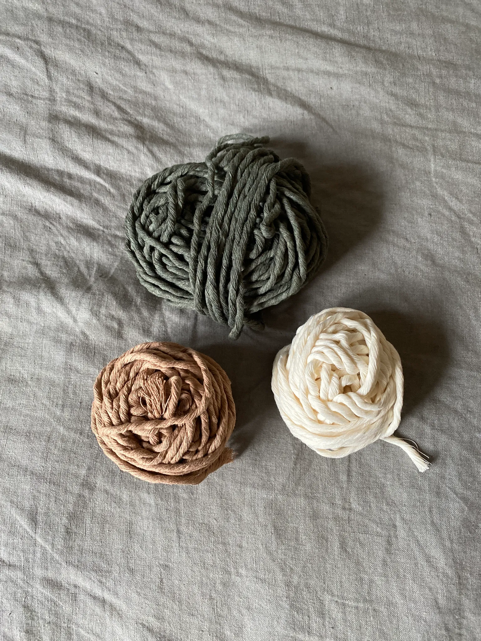 Macramé cord photo 1
