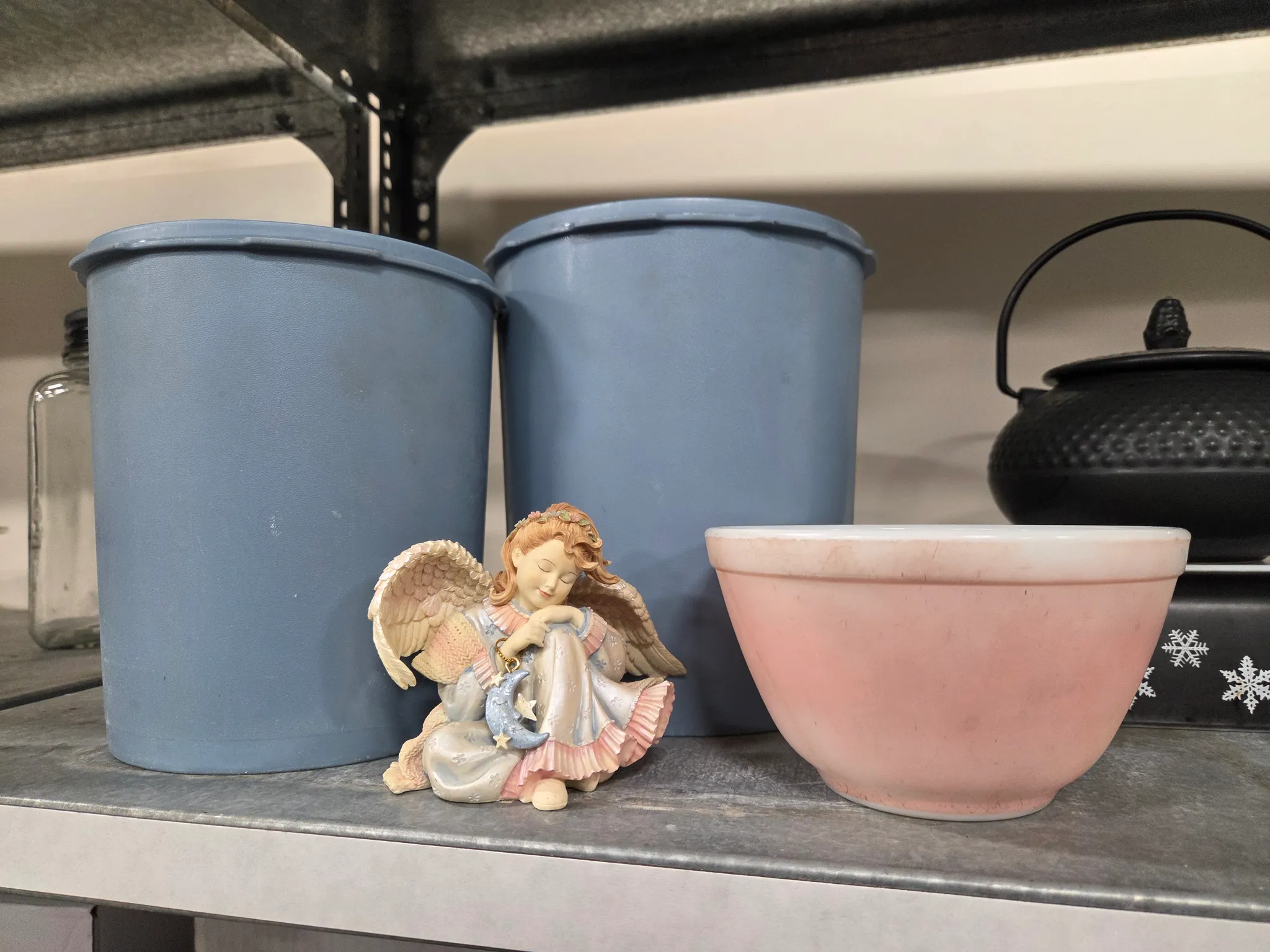 Free angel + rare blue Tupperware  photo 1