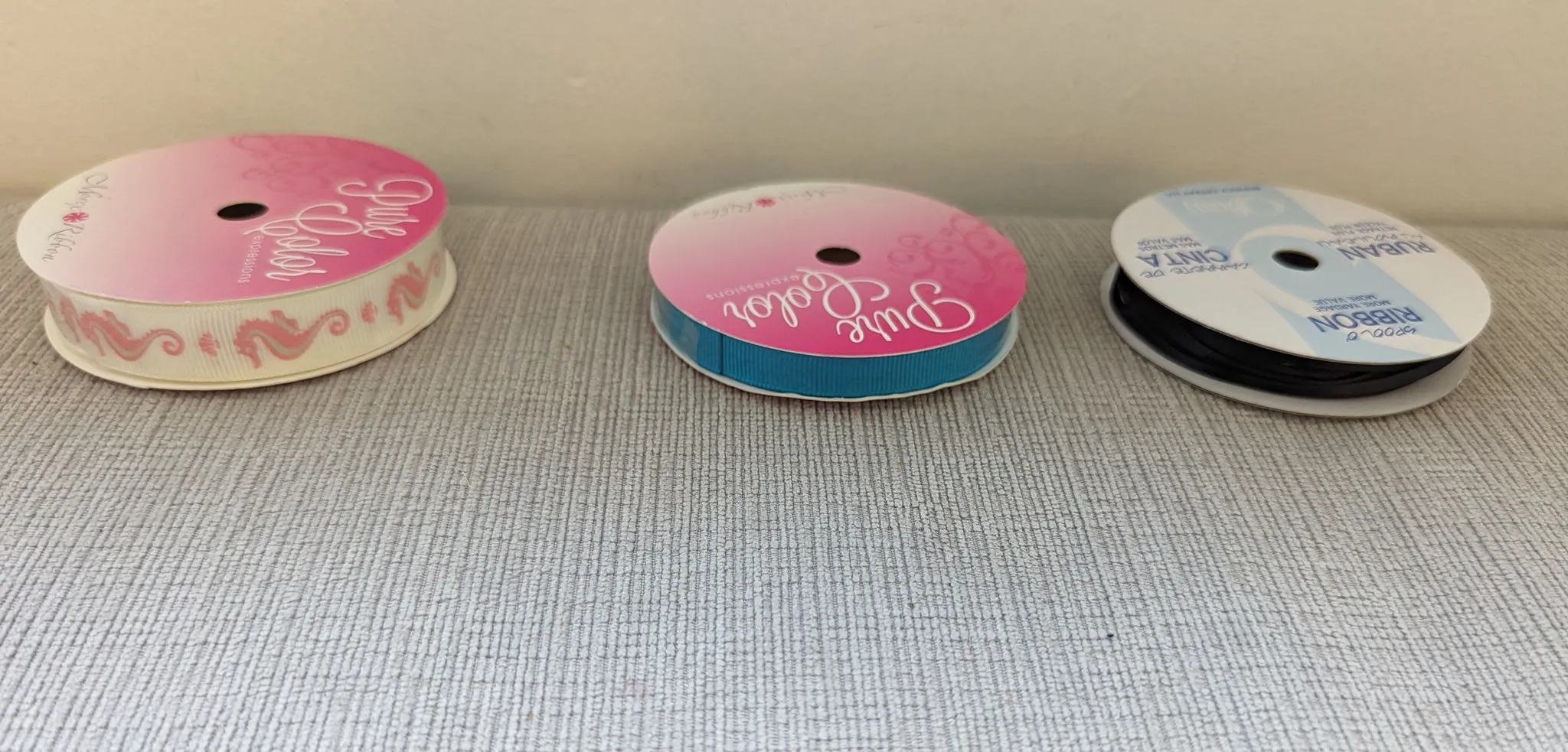 Ribbon (Crafts or Gift Wrapping) photo 1